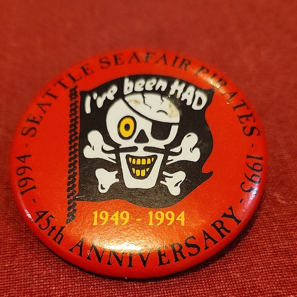 Seattle Seafair Pirates 45th Anniversary Button - Lapel/Hat Pin Accessories